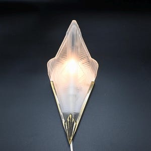 Vintage wall lamp in Art Deco style with patterned frosted glass slip shade by Texa Sweden, 1980s