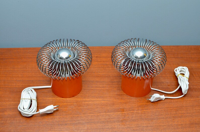 Pair of vintage space age table lamps attributed to Philippe Rogier for Gallery Oxar France, 1970s image 5