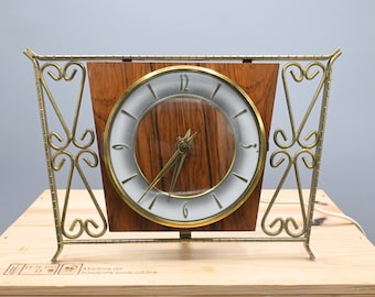 ニコライ・カネッティ作、Artec 社製のヴィンテージ クォーツ壁掛け