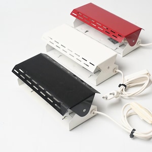 Set van drie vintage modernistische wandlampen in de stijl van Anvia / Charlotte Perriand van MASSIVE Belgium, jaren 90