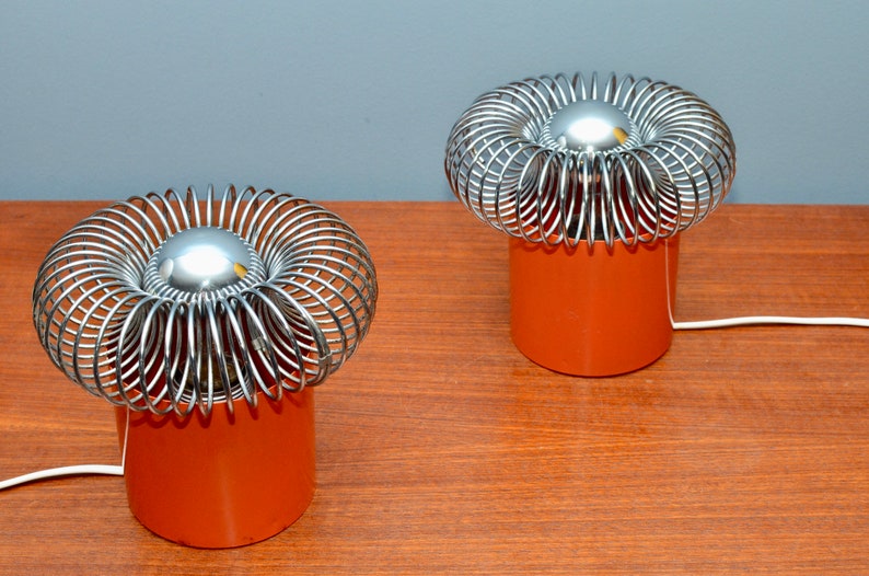 Pair of vintage space age table lamps attributed to Philippe Rogier for Gallery Oxar France, 1970s image 10