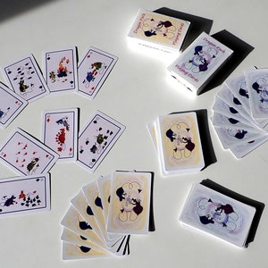 Cartas de jogar Dragon Pack - Conjunto duplo: um azul, um arenoso (versos)