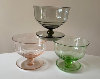 4 x Vintage Retro Kitsch 1950s 1960s 50s 60s pastel glass fruit dessert bowls