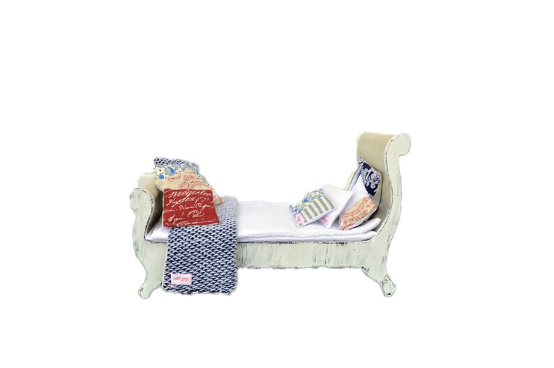Dollhouse Sleigh Bedroom Set