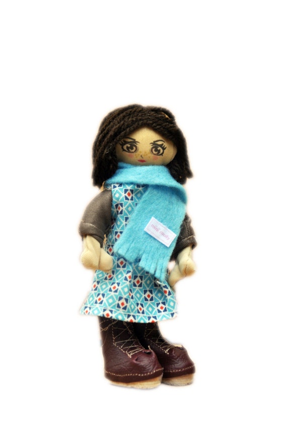 poseable dollhouse dolls