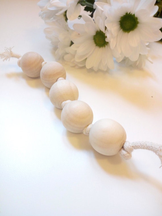 grasping beads montessori