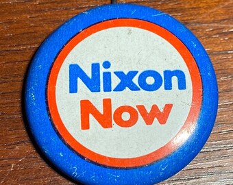 Vintage NIXON NOW Small 1” Pin Backed 1960s Presidential Campaign Button