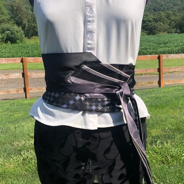 necktie belt