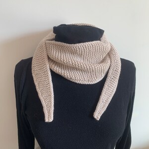 Superwash wool triangle scarf, small knit neck wrap image 3