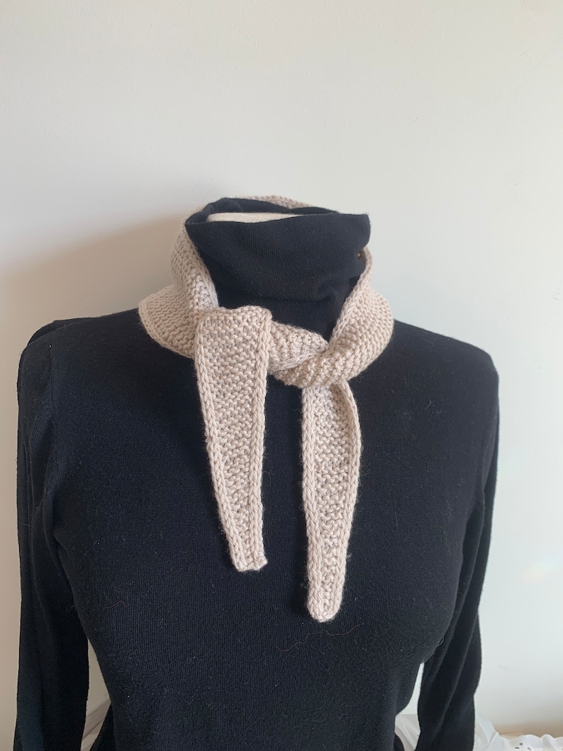 Superwash wool triangle scarf, small knit neck wrap image 6