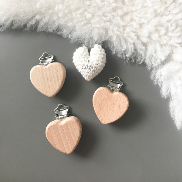 Wooden Heart Clip/ Beech Wood/ 35mm Wooden Clips/ Natural Wood Pacifier Clip/ Natural Wood Dummy Holder/ Wood Suspender Clip