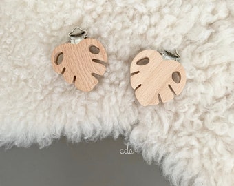 Wooden Leaf Clips/ Natural Wood Pacifier Clip/ Natural Wood Dummy Holder/ Wood Suspender Clip/ Organic Beech Wood