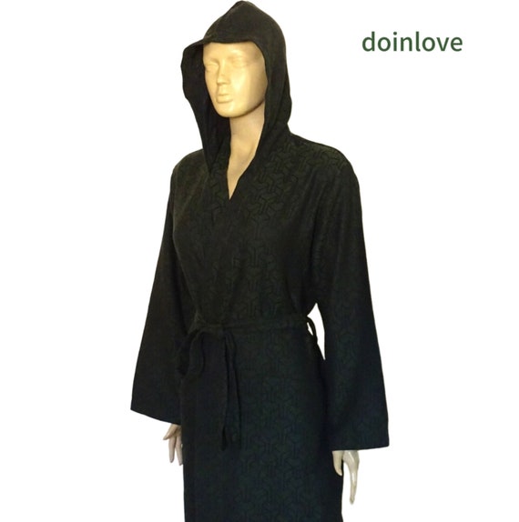 Dark green and Black colour jacquard Turkish soft cotton hooded lightweight bathrobe, dressing gown. Dark green and Black colour jacquard Turkish soft cotton hooded lightweight bathrobe, dressing gown.