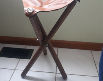 3 legged leather top stool