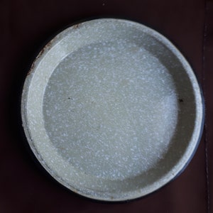 Brown Graniteware Enamel pie plate, enamelware, bakeware
