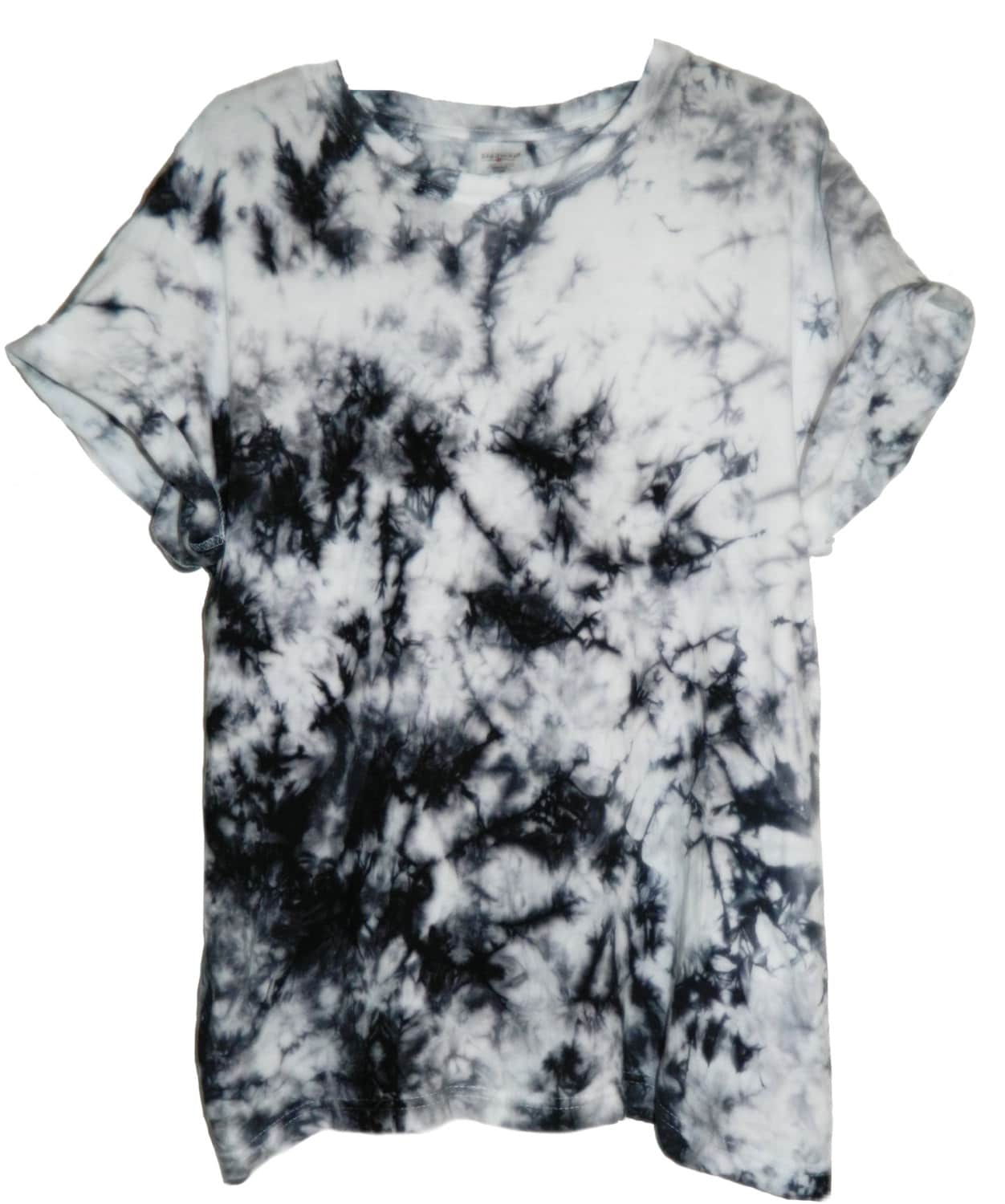 rinsing tie dye shirt