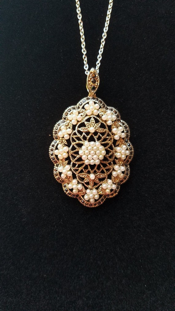 Vintage Filigree and Faux Pearl Necklace