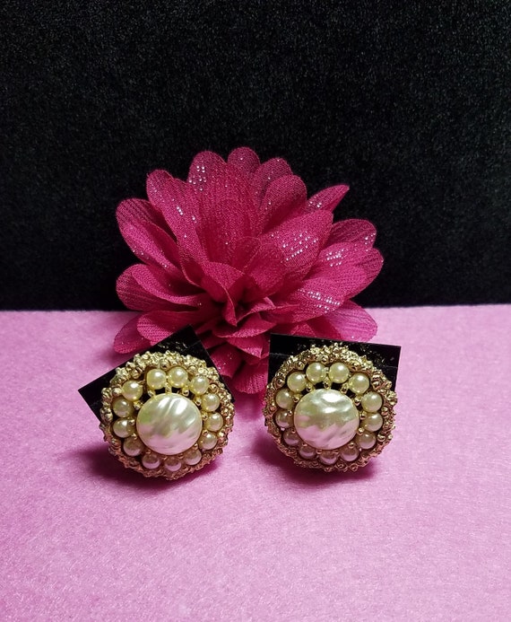 Kramer Signed Vintage Cluster Faux Pearl Earrings