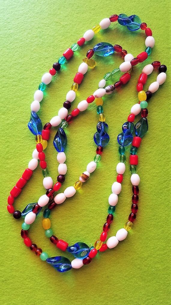 Vintage Flapper Multicolor Beaded Necklace - image 2