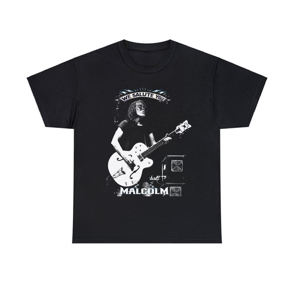 AC/DC ti salutiamo, maglietta con grafica tributo a Malcolm Young.