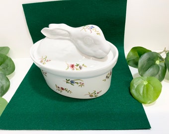 BIA Cordon Bleu Bunny Rabbit Covered Casserole Dish - Margot Pattern - Frieda Collection