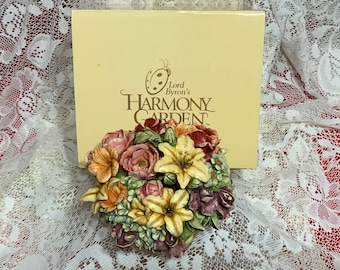 Harmony Kingdom American Beauty Floral 0735/3600 Lord Byron’s Large Bouquet Trinket Box - Miniature World - with Box
