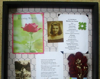 In Loving Memory of Mom, In Memory Of Mom, Memory Shadowbox, Dried Rose Petals Frame, Memory Box, Family Memory Box, Mom Memory Box