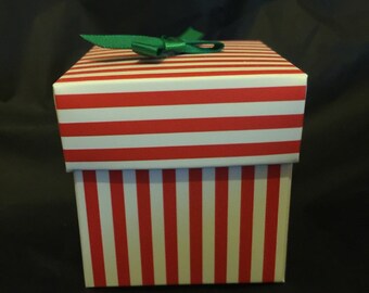 Candy Stripe Party Favor Boxes: 6cm Square Gift Box