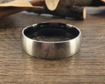 Bague de mariage unique faite à la main, argent bicolore, titane noir, bague de promesse, bague pour couple, bague pour homme en forme de dôme poli 7 mm