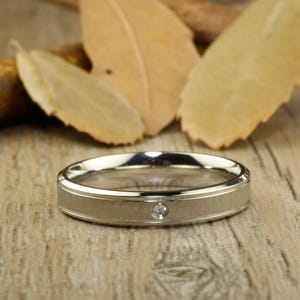 WEDDING RING - Special Valentine&#39;s Day gift Diamonds  Titanium Rings 4mm width