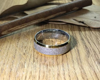 Votre bague d’empreinte digitale faite à la main pour femmes bague deux tons argent or shimmery titanium ring promise bague anniversaire cadeau dôme forme 5mm