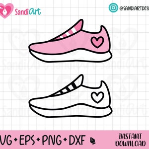 Puede incluir: Dos pares de zapatillas con corazones. Un par es rosa con rayas negras y el otro es blanco con rayas negras.