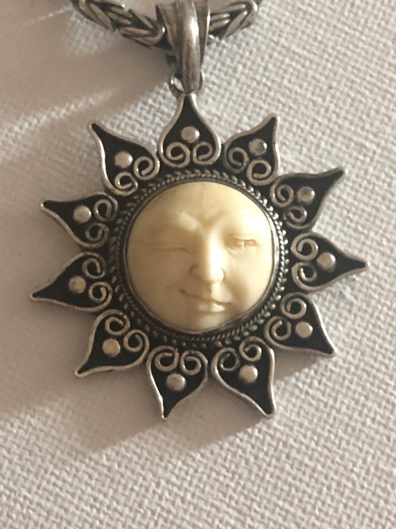 Vintage Sterling Silver Byzantine chain Vintage Bali Winking Sun Face Bone Sterling Silver Byzantine chain pendant necklace