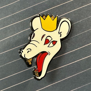 Rat KingEmaille Pin