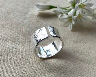 Unisex molten silver open ring