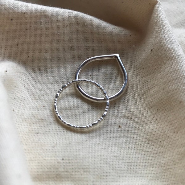 Pretty silver stacking ring set