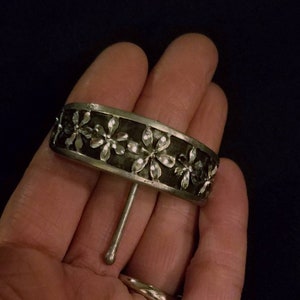 Flower pony tail cover
