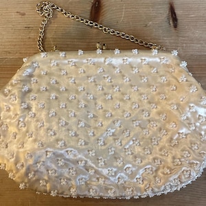 Vintage Purse White beads cream colored 1960&#39;s