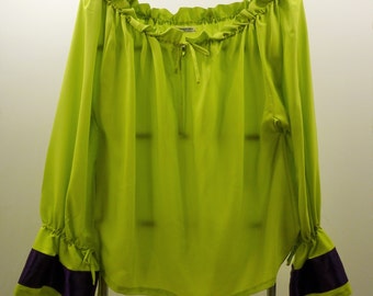 Women's Green Czech/Slovak Peasant-Style Blouse