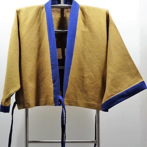 Unisex Green and Purple Linen Japanese &#39;Hippari&#39; Short Jacket with Long Sleeves