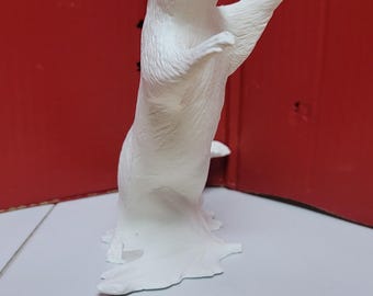 Bisque de ardilla lista para pintar