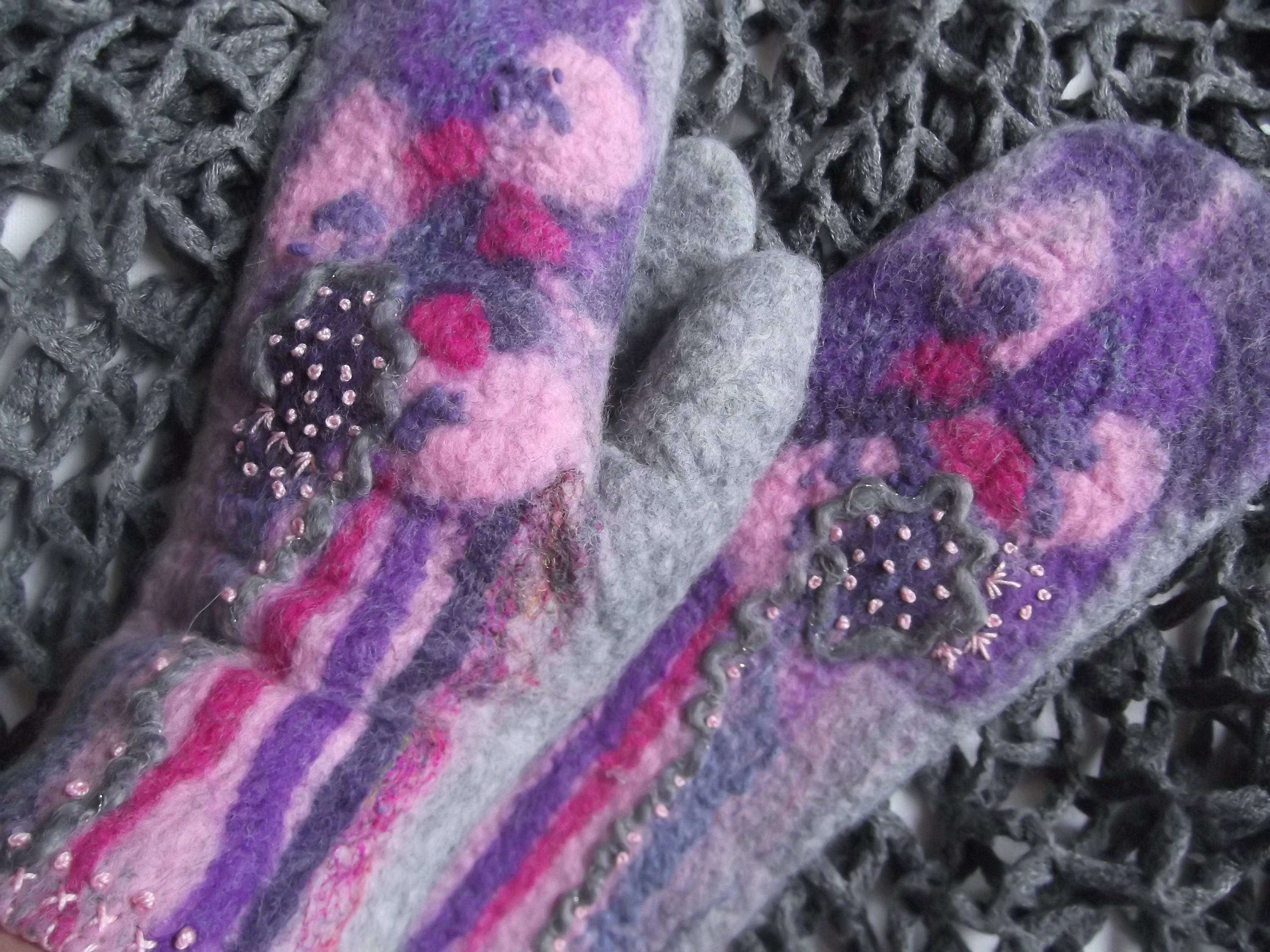 Felted Gloves Wool Gloves Grey Pink Lilac Gloves Embroidered Etsy New