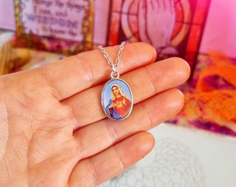 The immaculate Heart of Mary Necklace - Virgin Mary Necklace - Catholic Necklace - Blessed Mary Necklace - Virgin Mary Medal Necklace