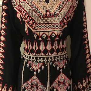 2 Piece Black Dress Abaya Kaftan Thobe and matching belt with beautiful gold and red embroidery