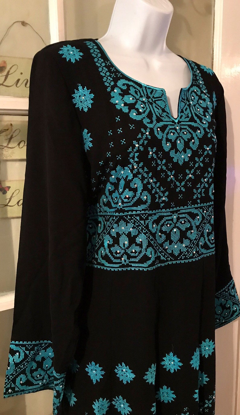 Black Dress / Kaftan / Tobe / Thobe With Beautiful Turquoise | Etsy