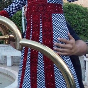 Hatta / Kafieh / Kuffieh style Girls traditional Palestinian dress / Thob / Thoub / Thoube / Tobe / Toube with red embroidery / cross stitch