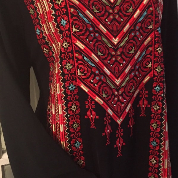 Cream/Pink Gaza Thobe