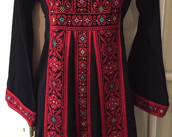 Girls traditional Palestinian dress / Thob / Thoub / Thoube / Tobe / Toube with red embroidery / cross stitch