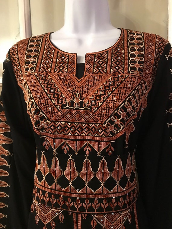 2 Piece Black Dress Abaya Kaftan Thobe and matching belt with beautiful gold and red embroidery