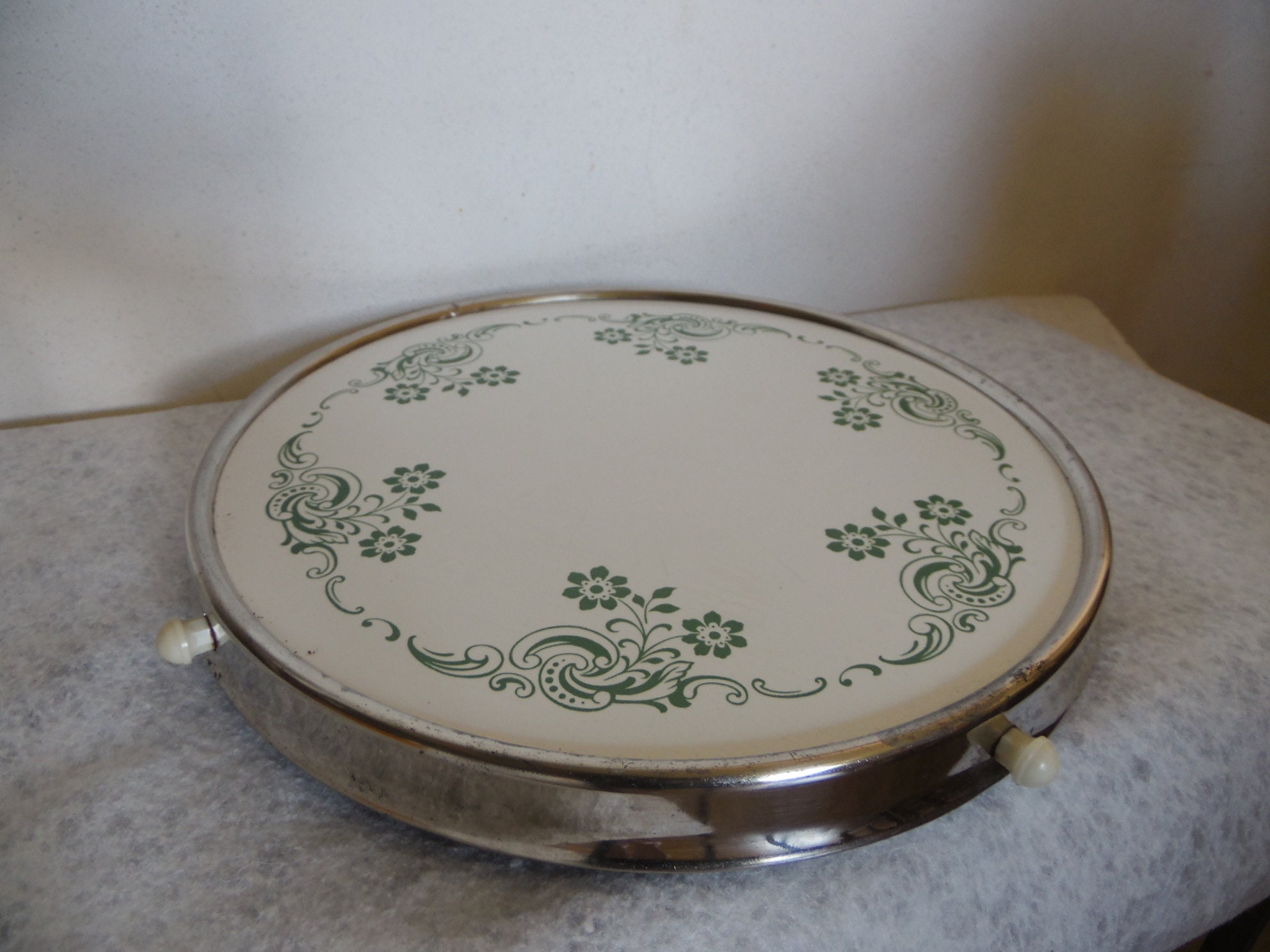 Ancien Plat de Presentation en Ceramique sur Pied Rotatif, Vintage 50's, Deco Creme et Vert, Vintage